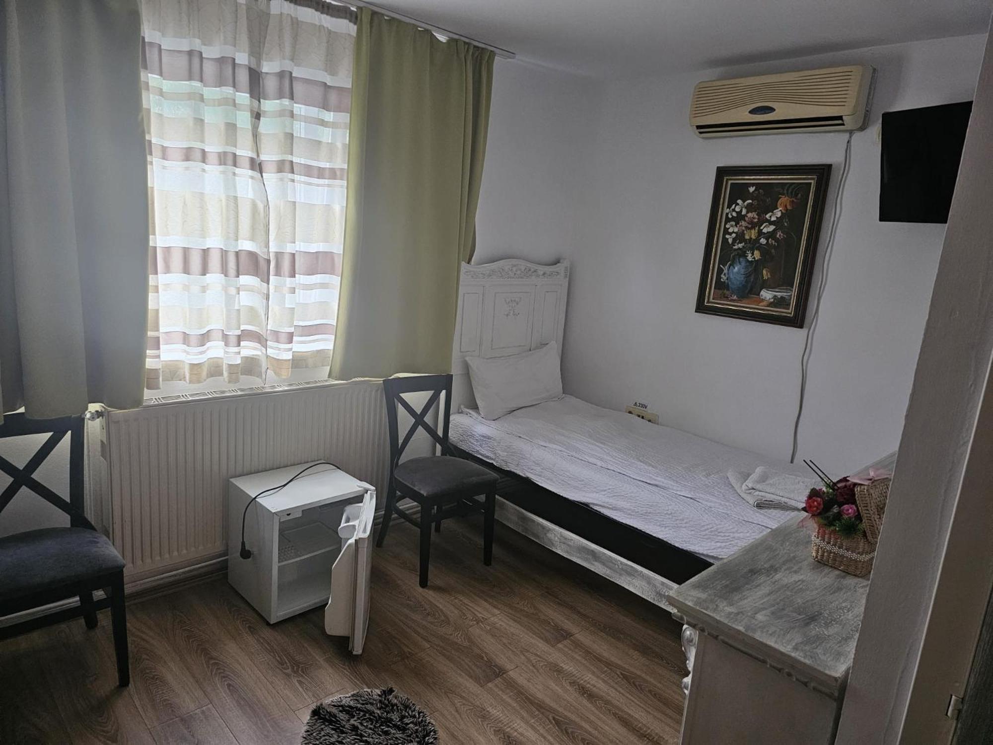Georgiana Apartments 2 Timisoara Ngoại thất bức ảnh