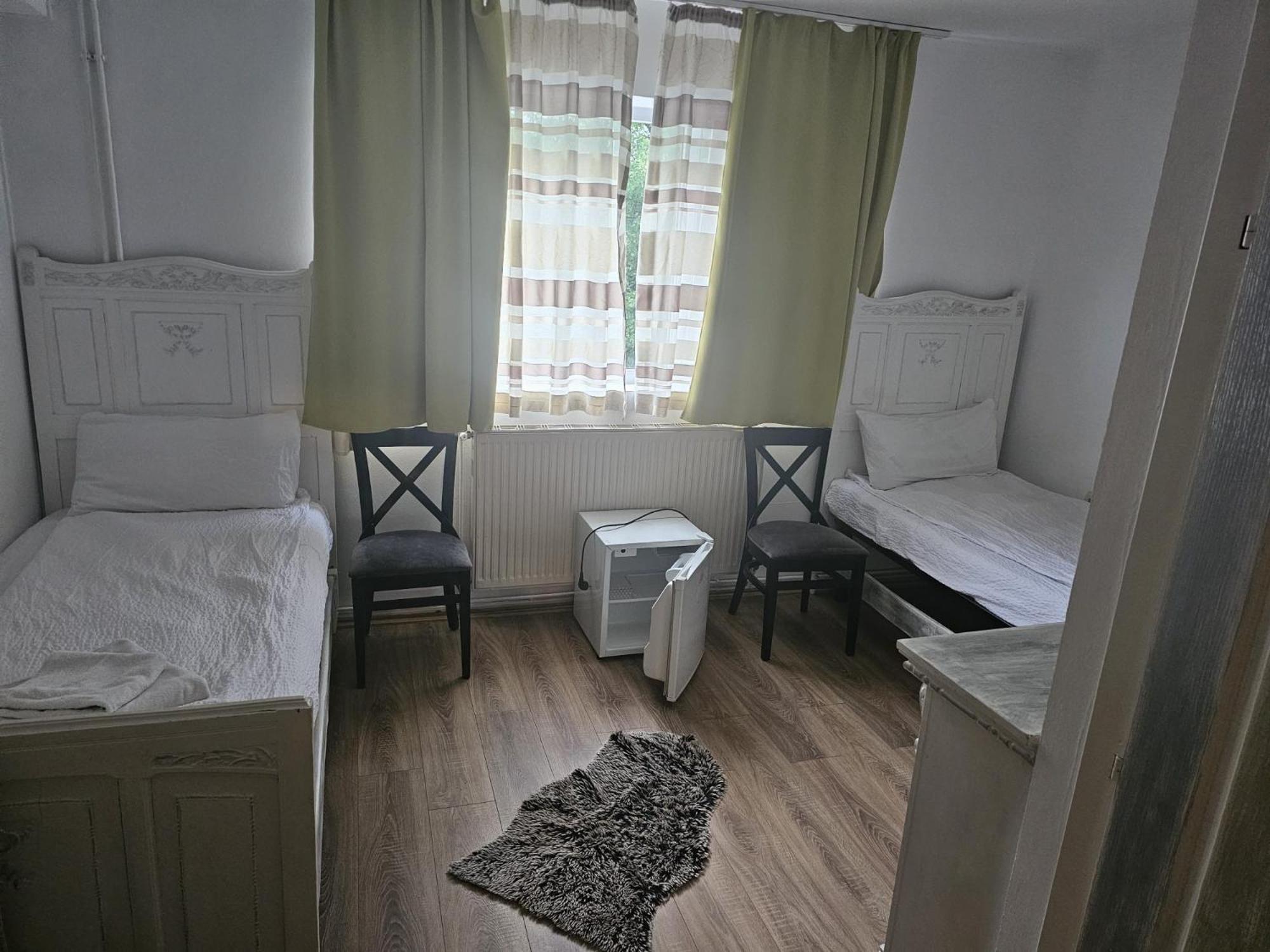 Georgiana Apartments 2 Timisoara Ngoại thất bức ảnh